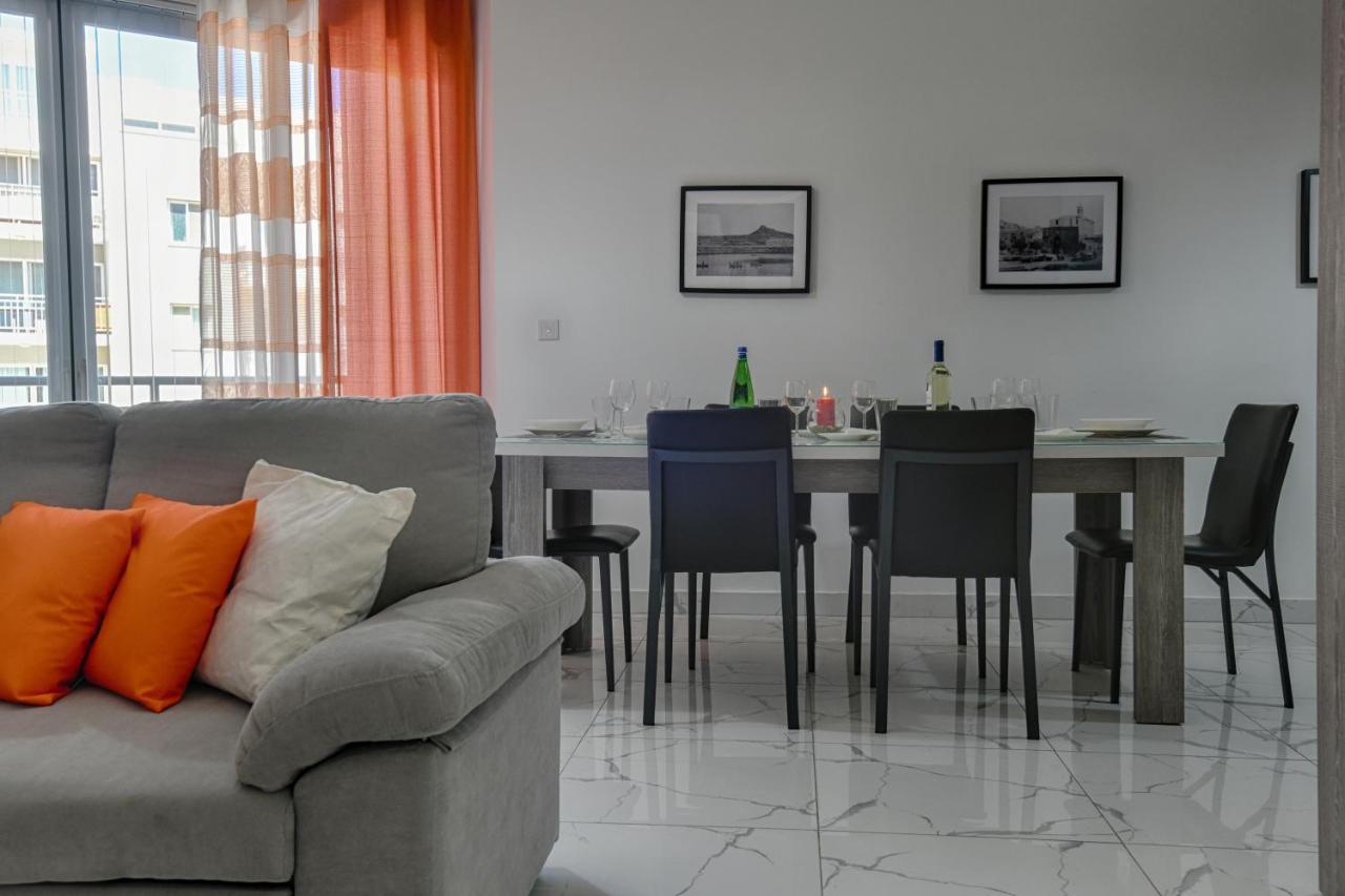 Apartamento A Bed Of Roses Marsalforn Exterior foto
