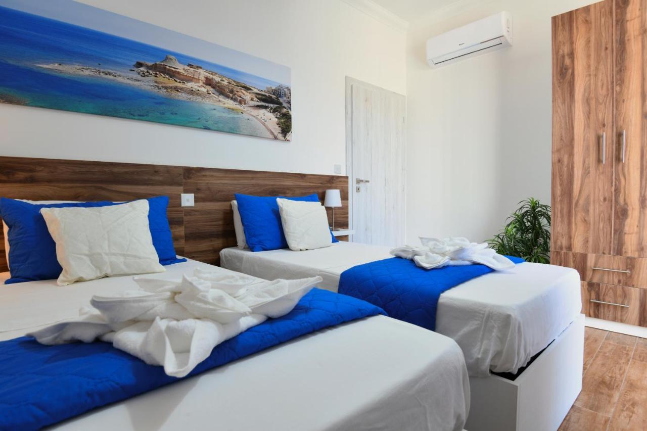 Apartamento A Bed Of Roses Marsalforn Exterior foto